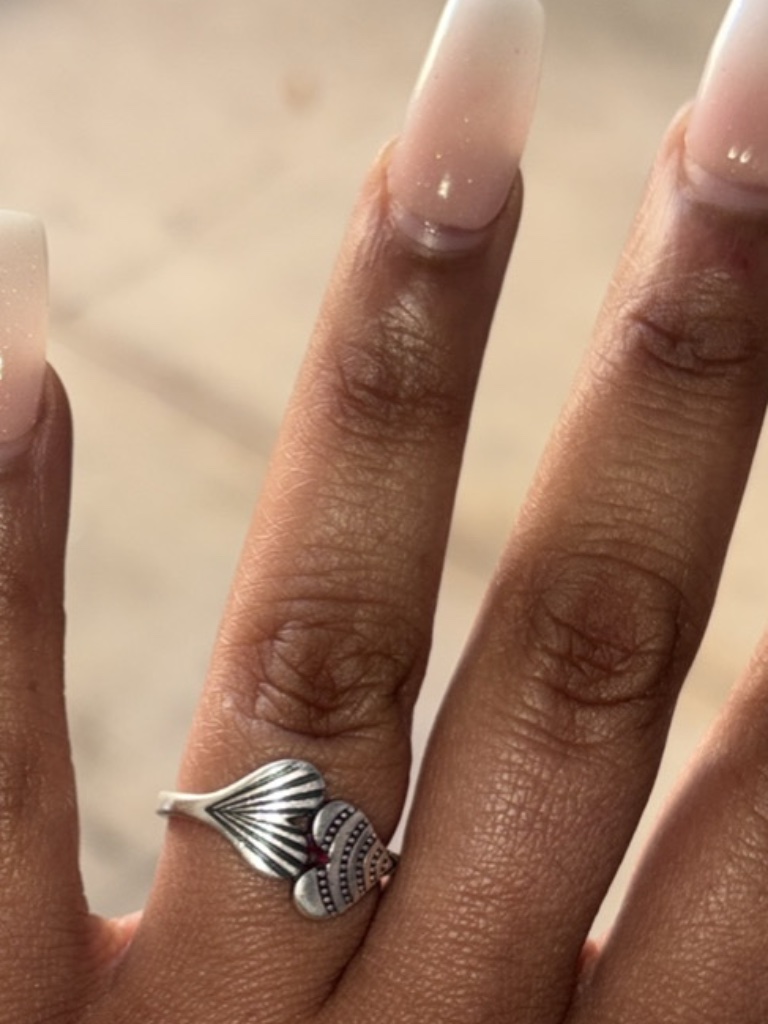James Avery Retired Ring 100$